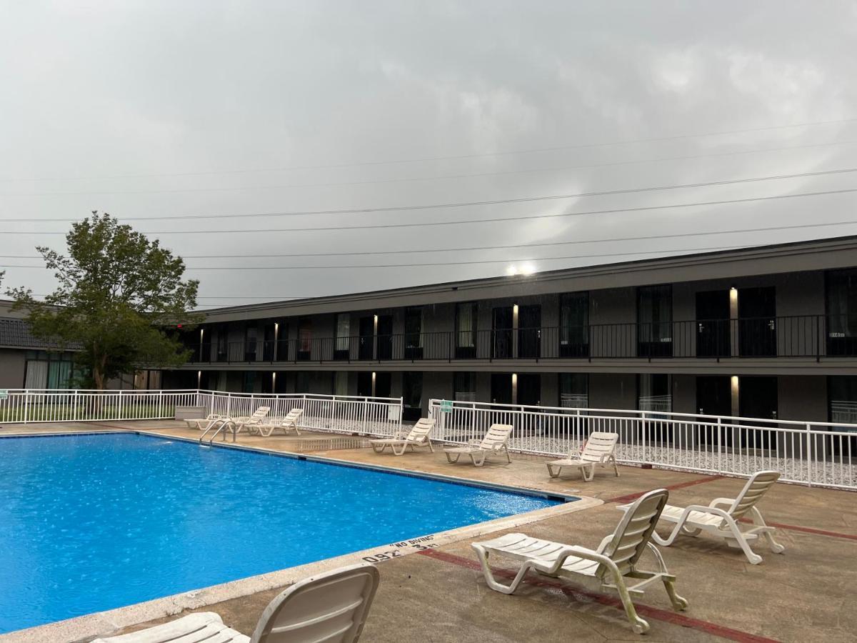 The Nest Hotel סופולק מראה חיצוני תמונה